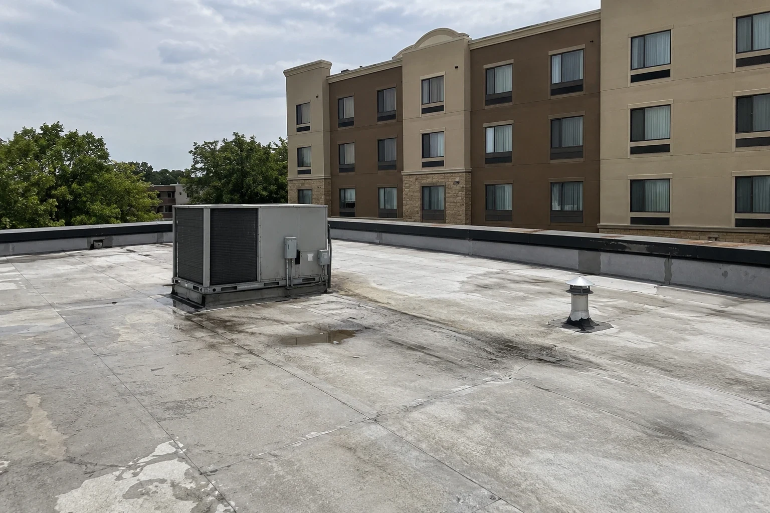 Hotel Roofing in Tuscaloosa, AL